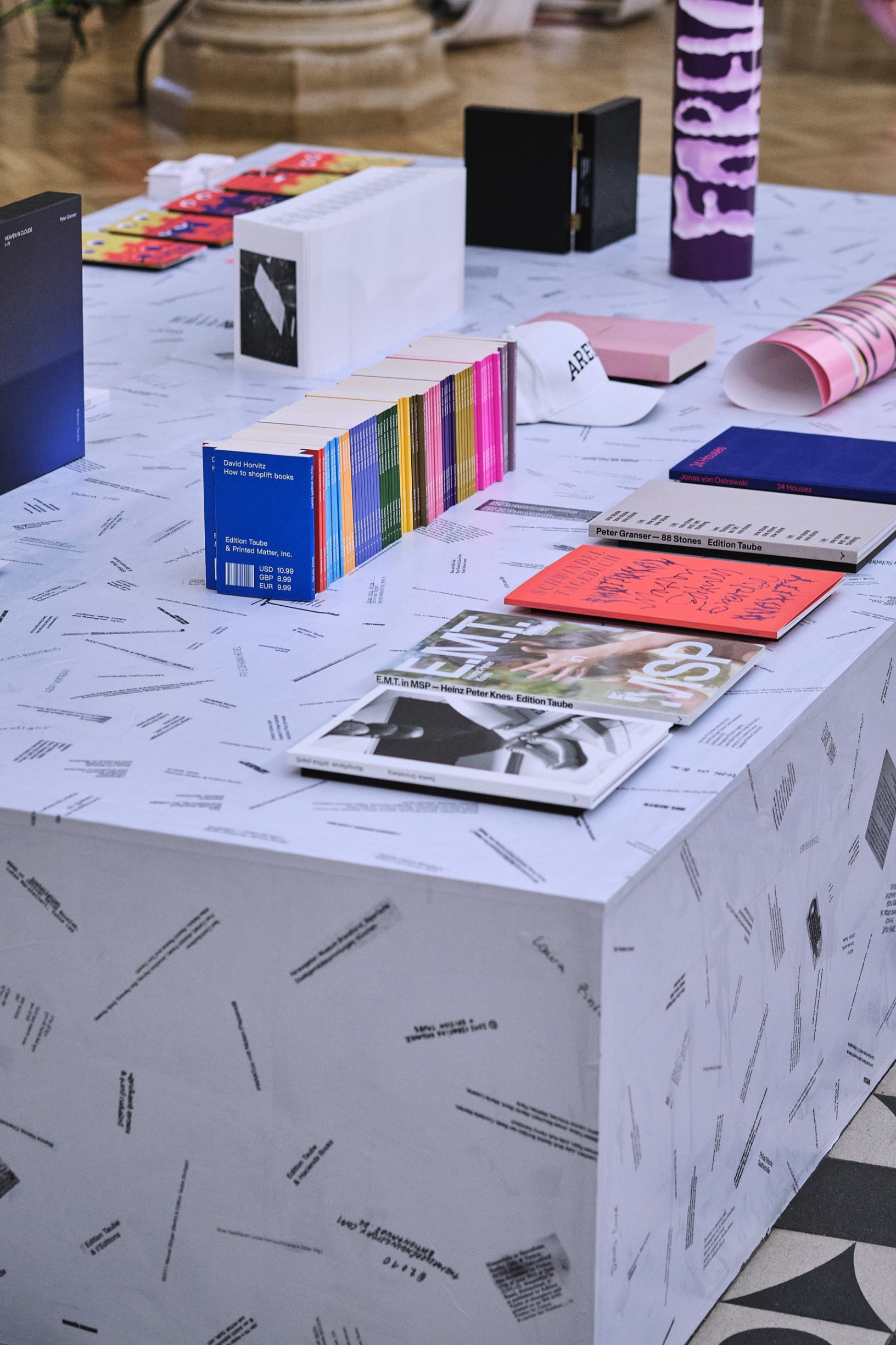 Rathaus Galerie Münche Förderpreise 08 Alescha Birkenholz